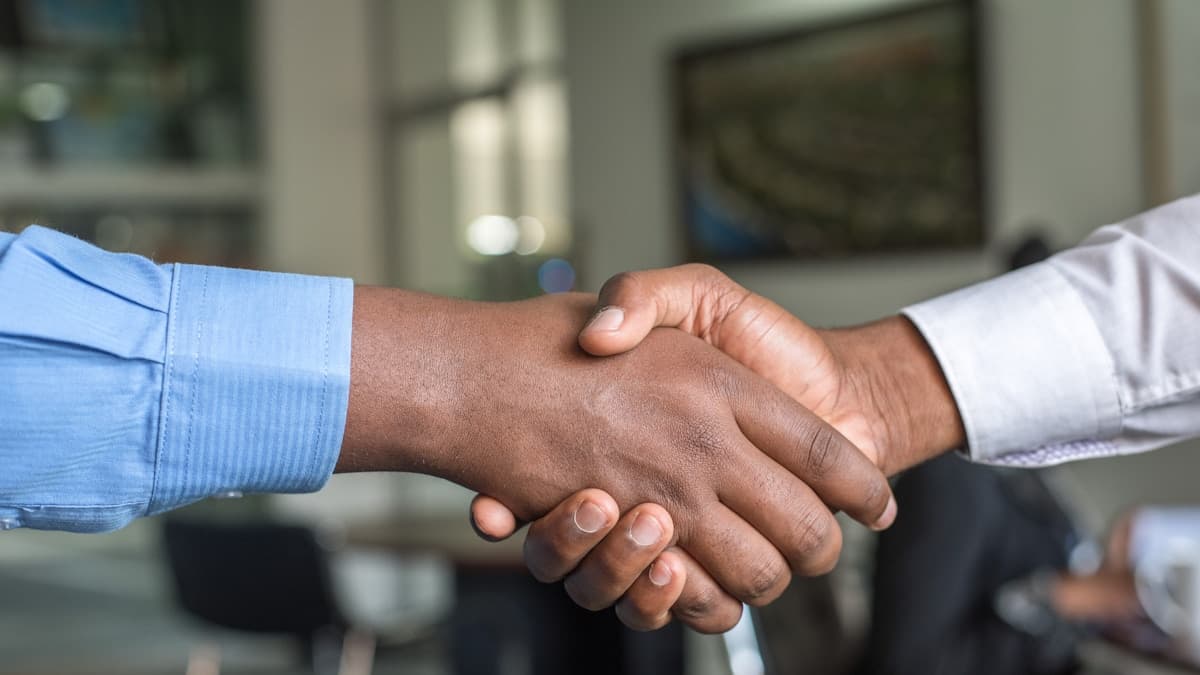 Prop firm copy trading : toujours vérifier les conditions officielles
